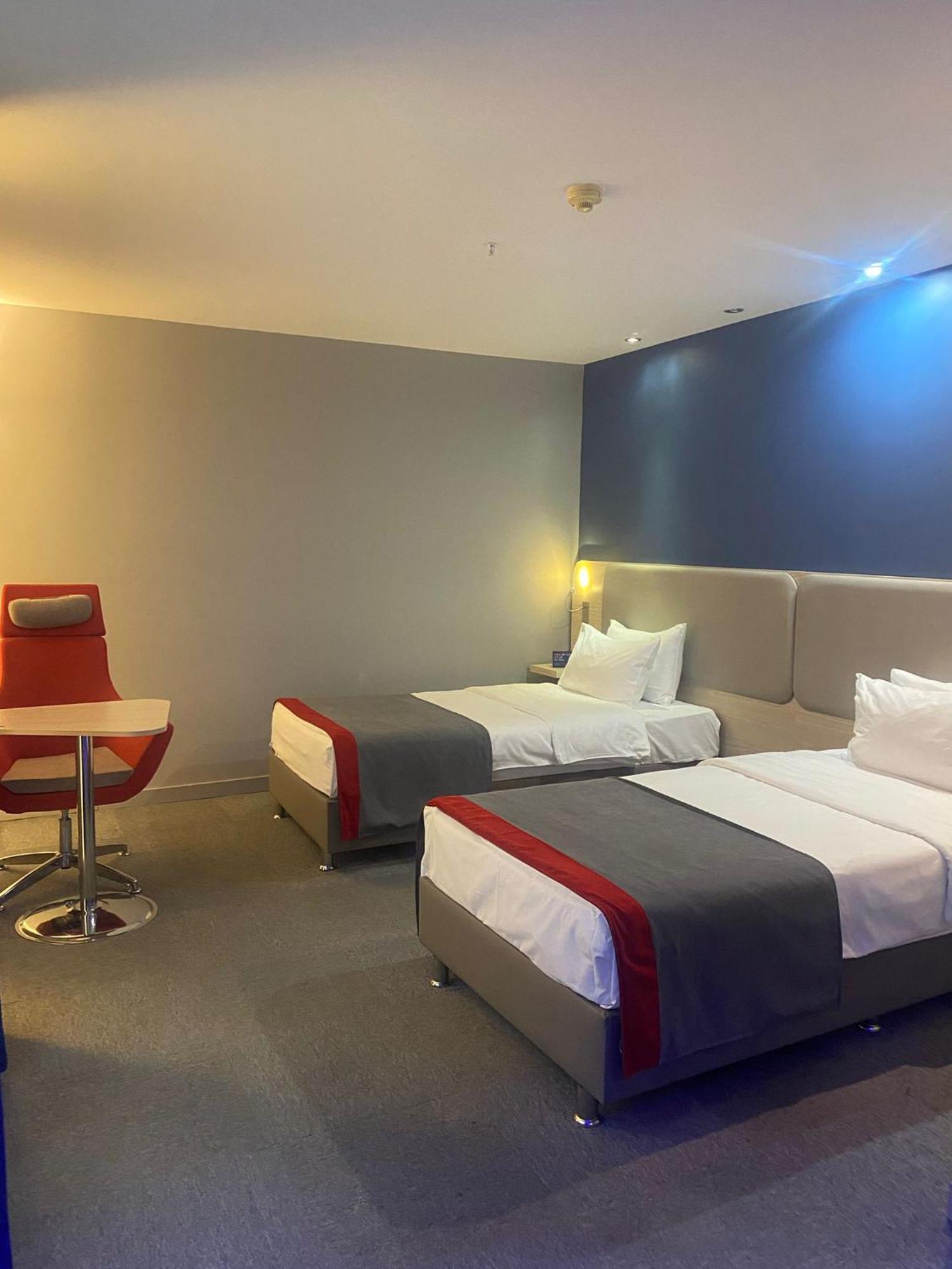 Otel Express ıstanbul-altunizade 3*