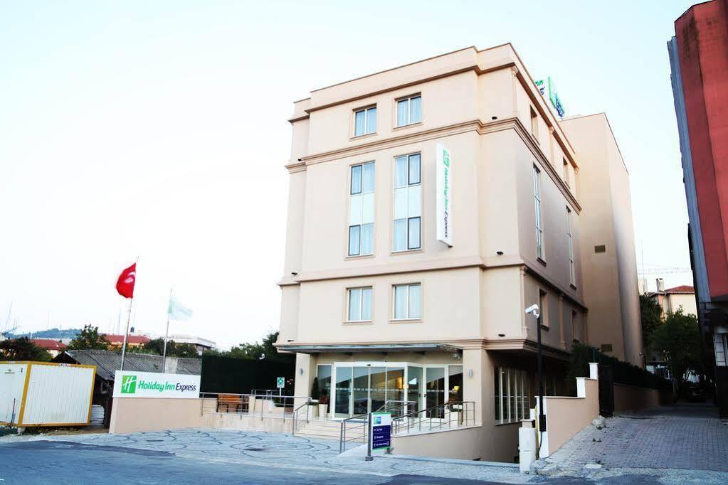 Otel Express ıstanbul-altunizade 3*